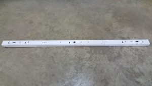 גוף פלורוסנט יחיד 40 וואט עם קבל דגם אמריקאי