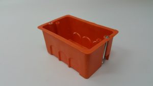 קופסה 3 מקום לקיר גבס 850