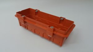 קופסה 6 מקום לקיר גבס פטנט 850