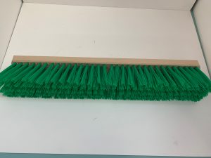 מטאטא נקוי כביש עץ