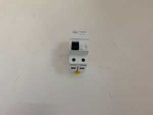 מפסק זרם פחת 2 מגעים 40 AMP