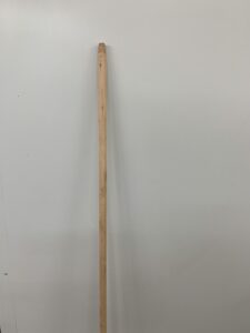 מקל למטאטא באורך של 150 ס"מ