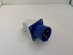 תקע על טיח CEE 3X32 AMP